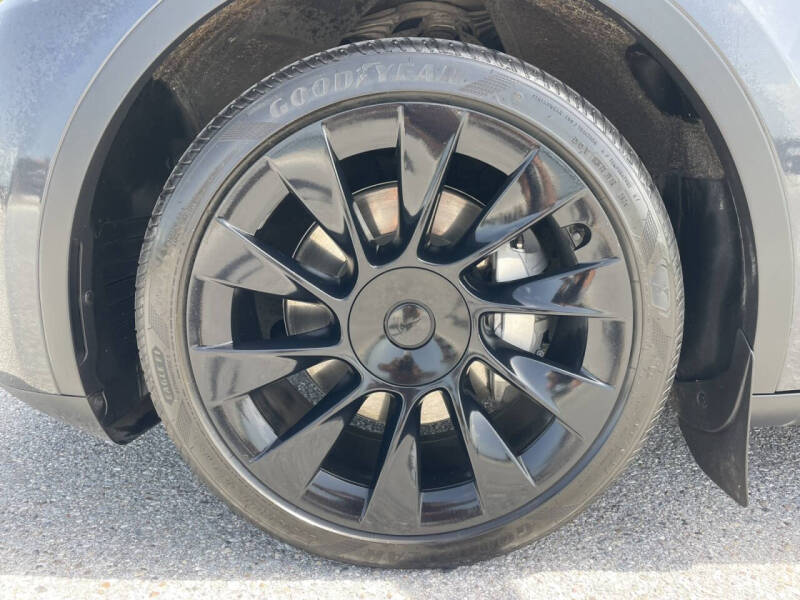 2024 Tesla Model Y Long Range