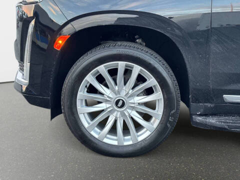 2024 Cadillac Escalade Luxury