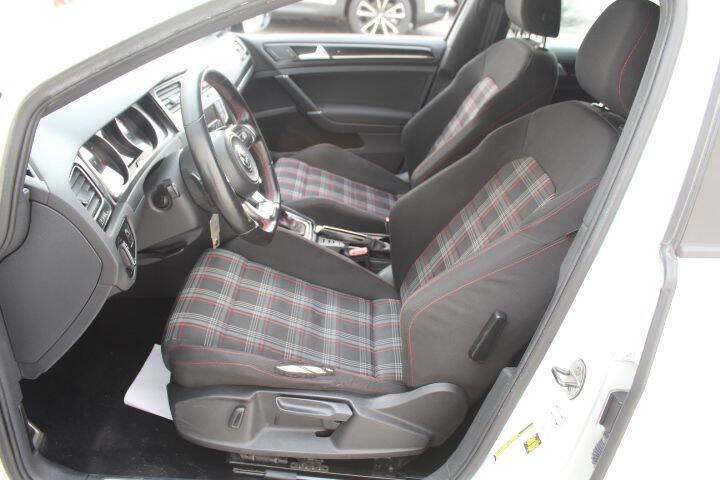 2016 Volkswagen Golf GTI S