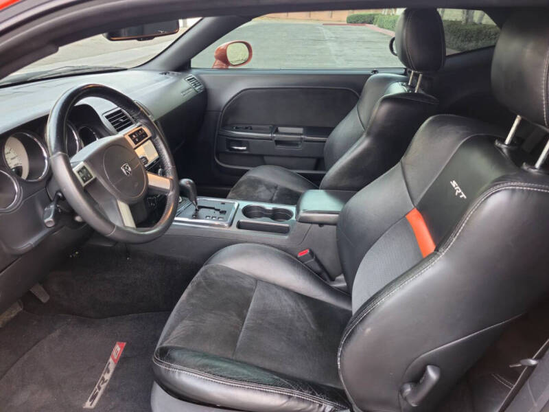 2008 Dodge Challenger SRT8