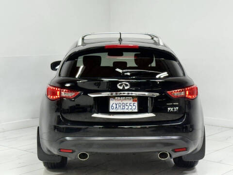 2013 Infiniti FX37