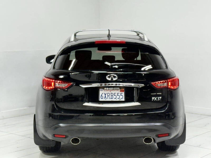 2013 Infiniti FX37