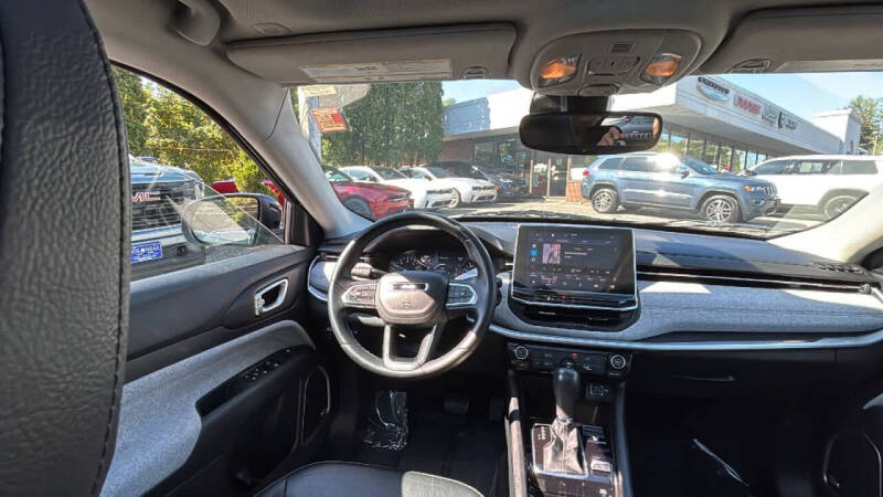 2022 Jeep Compass Latitude Lux