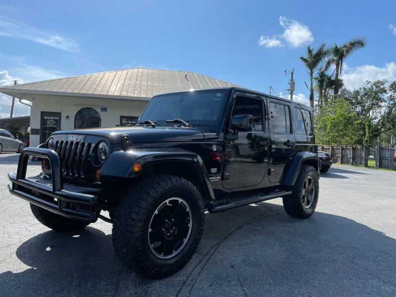 2011 Jeep Wrangler Unlimited for sale at Supreme Motor Sports in North Fort Myers FL