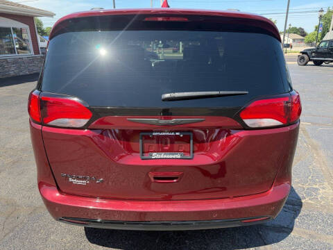 2018 Chrysler Pacifica Touring L Plus