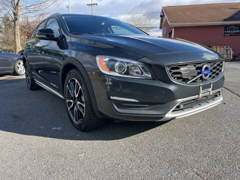 2015 Volvo V60 Cross Country T5 Platinum