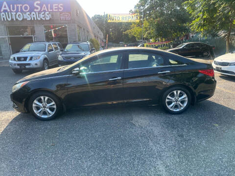 2011 Hyundai Sonata for sale at King Auto Sales INC in Medford NY