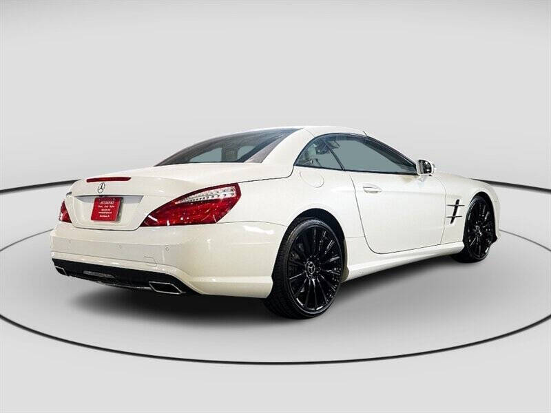 2015 Mercedes-Benz SL-Class 7