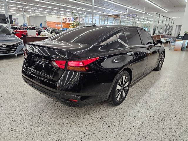 2021 Nissan Altima 2.5 SV