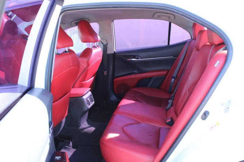 2019 Toyota Camry XSE