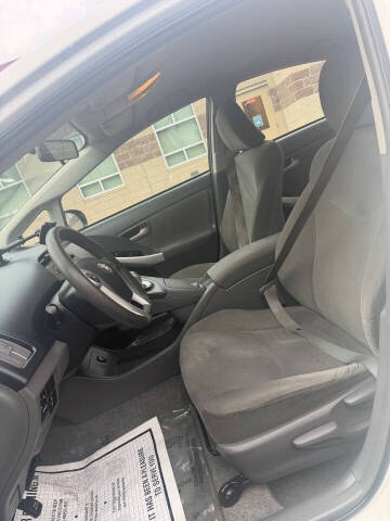 2010 Toyota Prius II