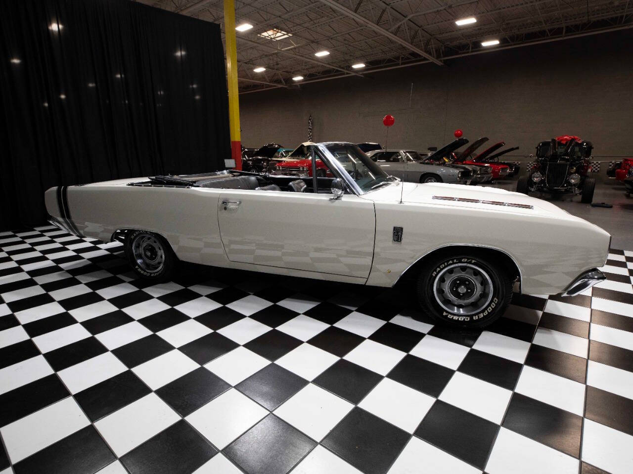 1967 Dodge Dart 64