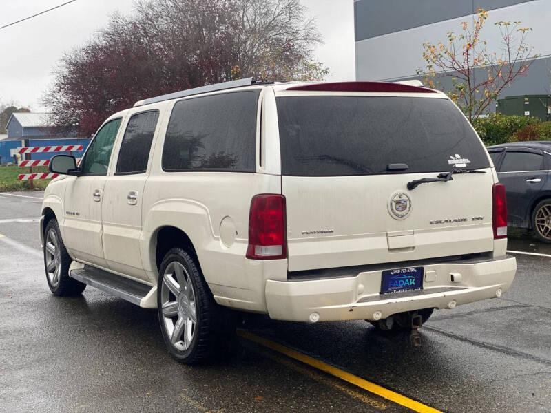 2005 Cadillac Escalade ESV Platinum Edition