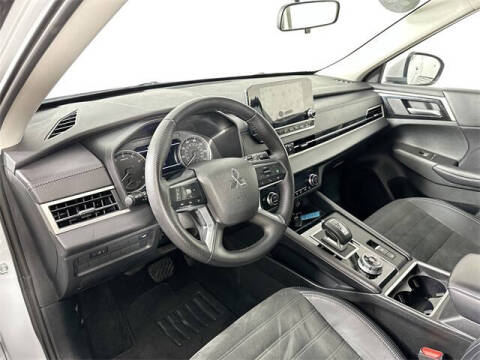 2024 Mitsubishi Outlander SE Black Edition