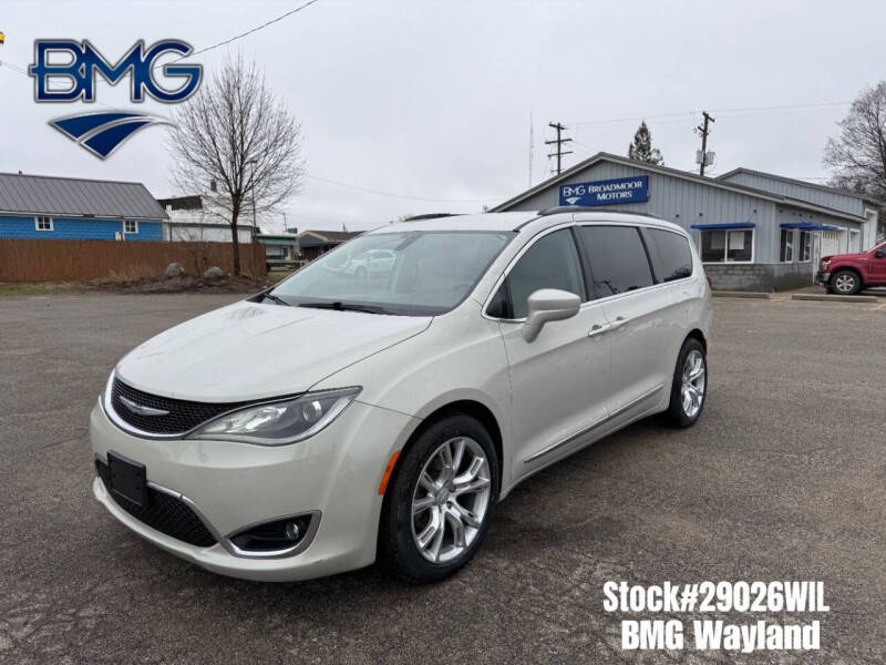 2017 Chrysler Pacifica Touring-L