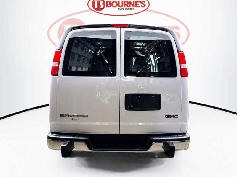 2025 GMC Savana 2500
