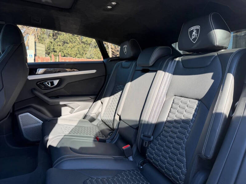 2020 Lamborghini Urus