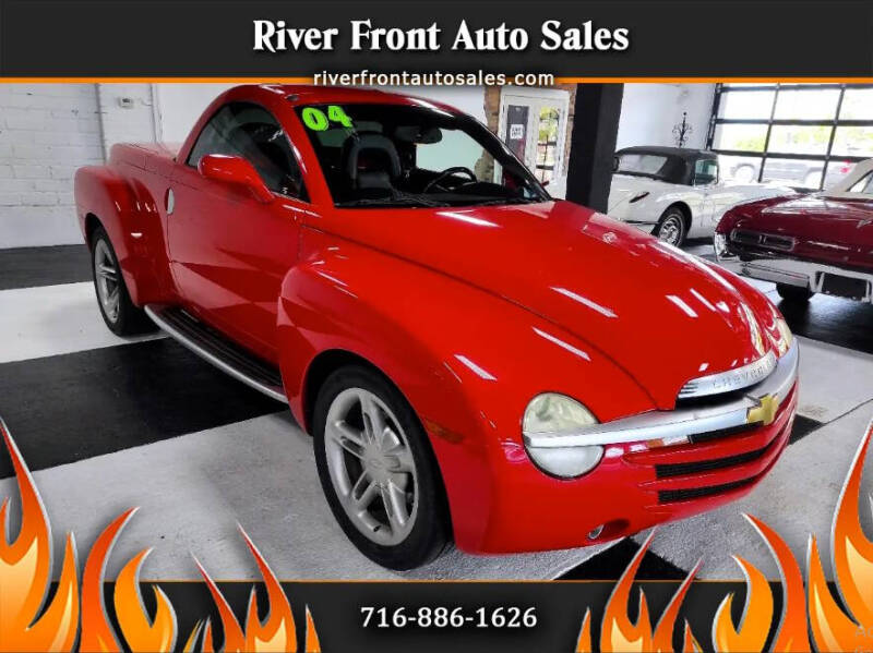 2004 Chevrolet SSR LS