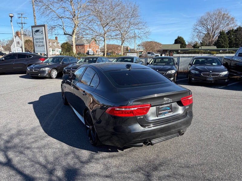 2017 Jaguar XE 35t R-Sport