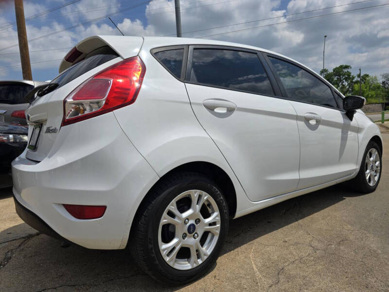 2014 Ford Fiesta SE