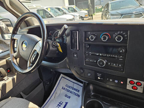 2017 Chevrolet Express 2500