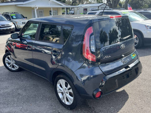 2016 Kia Soul +