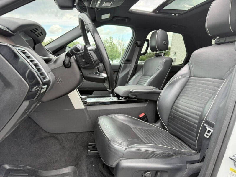 2020 Land Rover Discovery HSE