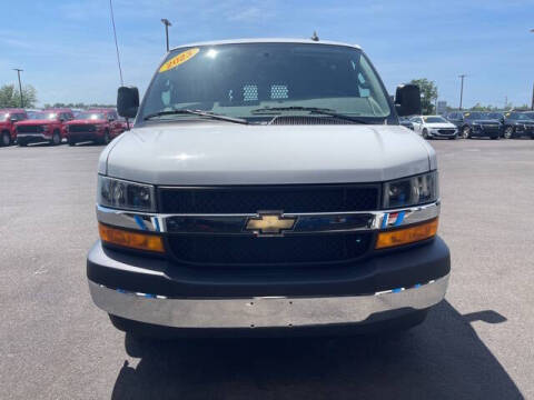 2023 Chevrolet Express 2500