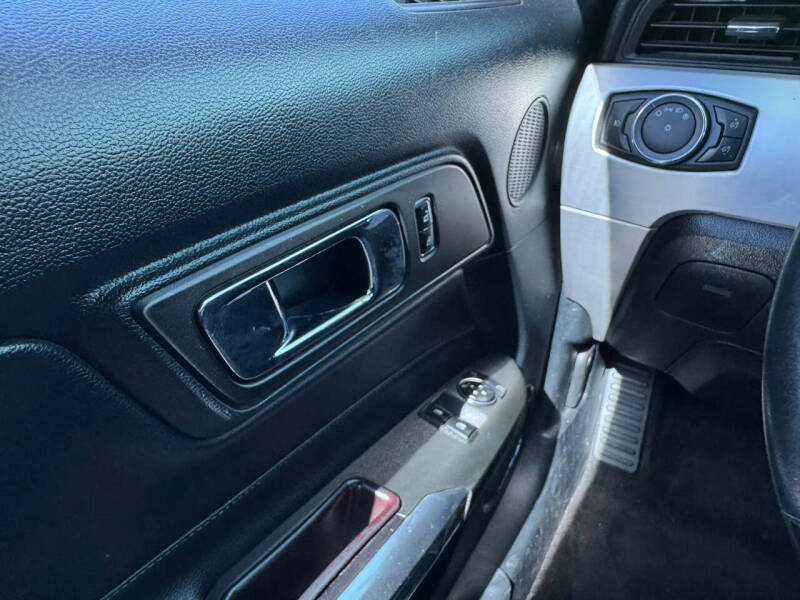 2015 Ford Mustang