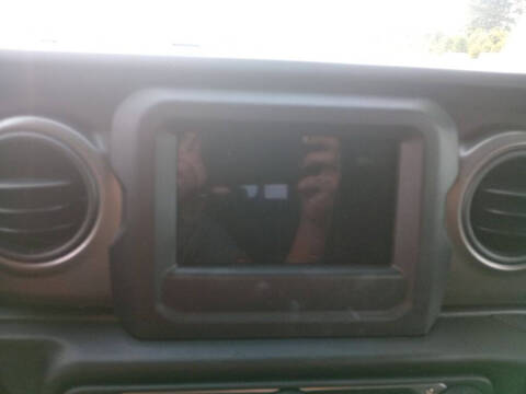 2022 Jeep Gladiator Sport