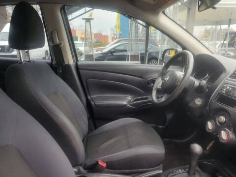 2012 Nissan Versa 1.6 SL