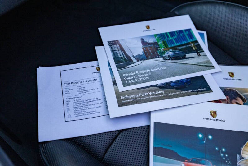 2021 Porsche 718 Boxster