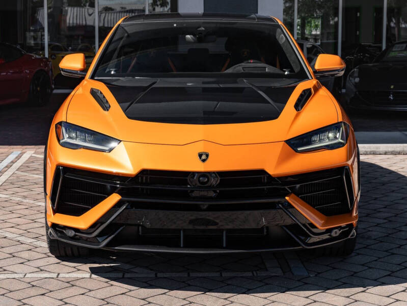 2023 Lamborghini Urus Performante