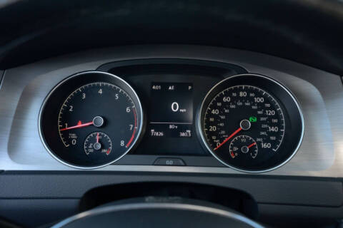 2017 Volkswagen Golf TSI S