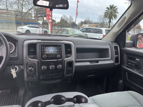 2016 RAM 1500 Express