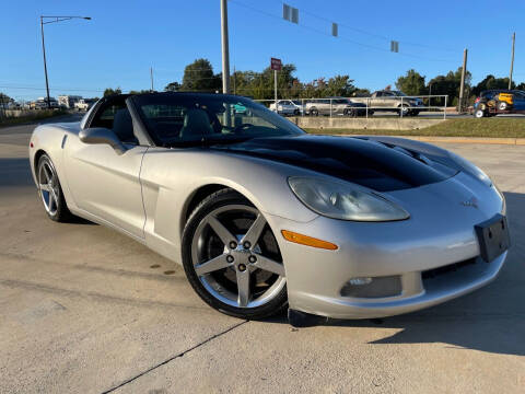 2005 Chevrolet Corvette for sale at Gwinnett Luxury Motors in Buford GA