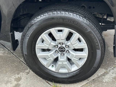 2022 Nissan Frontier SV