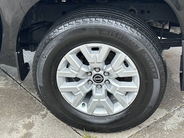 2022 Nissan Frontier SV