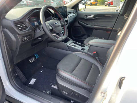 2023 Ford Escape ST-Line Select