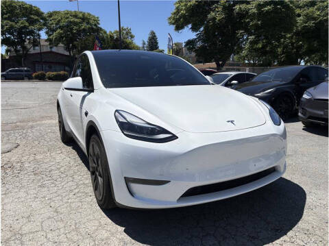 2025 Tesla Model Y Long Range