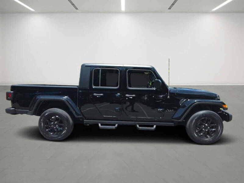 2022 Jeep Gladiator Altitude