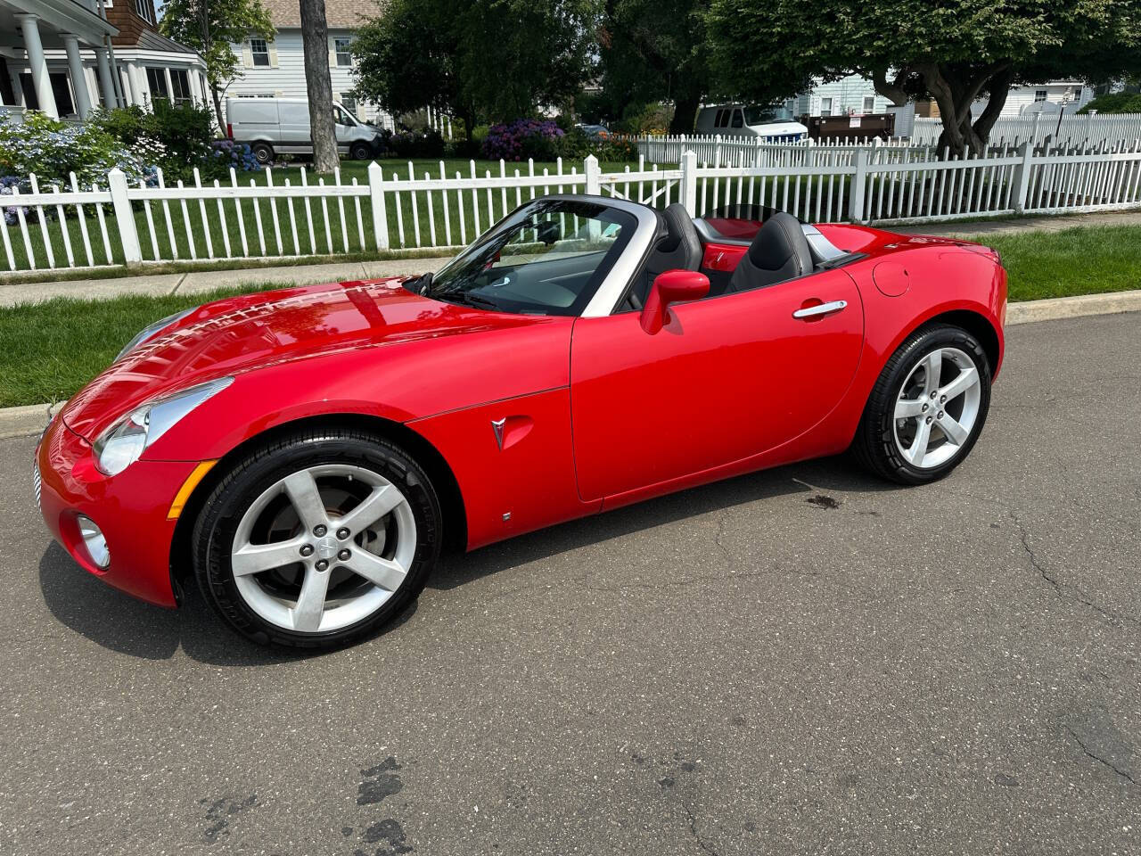 2008 Pontiac Solstice 2