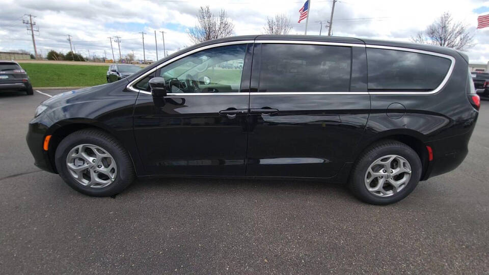 2024 Chrysler Pacifica for sale at Victoria Auto Sales in Victoria, MN