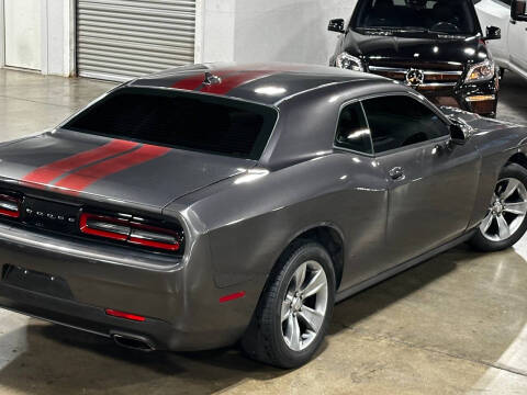2015 Dodge Challenger SXT