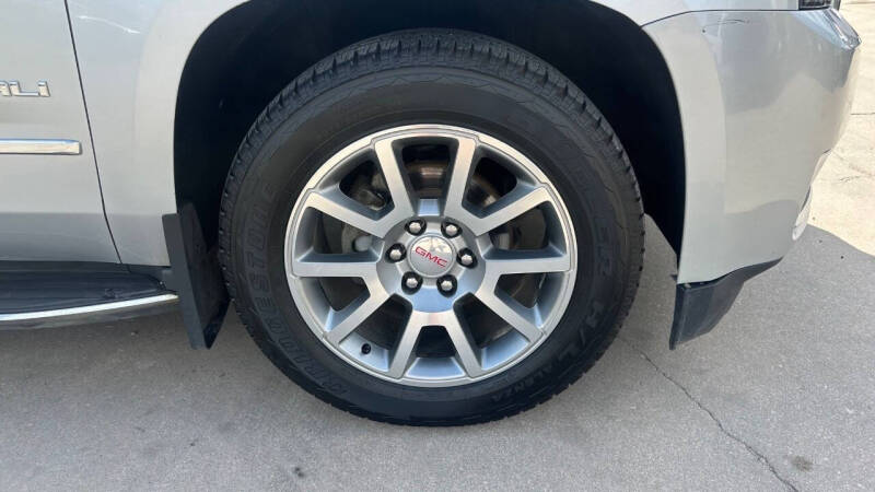 2017 GMC Yukon Denali