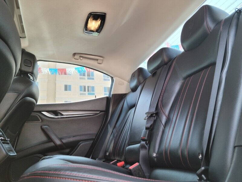 2016 Maserati Ghibli