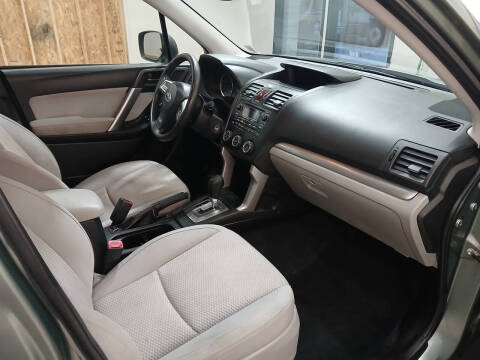 2014 Subaru Forester 2.5i