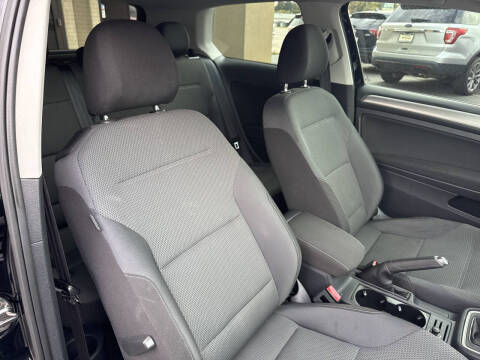 2015 Volkswagen Golf TSI Launch Edition