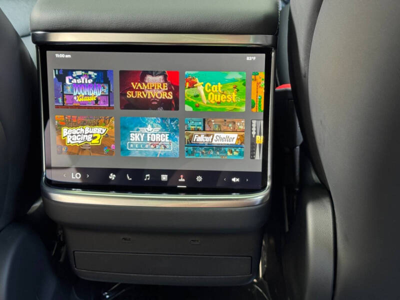 2023 Tesla Model X Standard Range