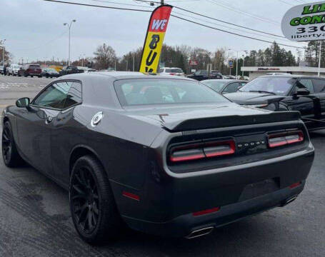 2019 Dodge Challenger SXT